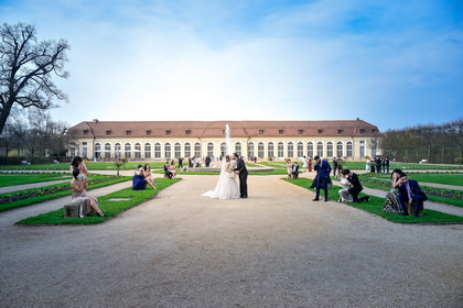 Hochzeitslocation Orangerie Ansbach mit barockem Garten